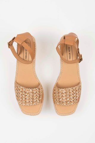 SANDALIA MADERA CANELA