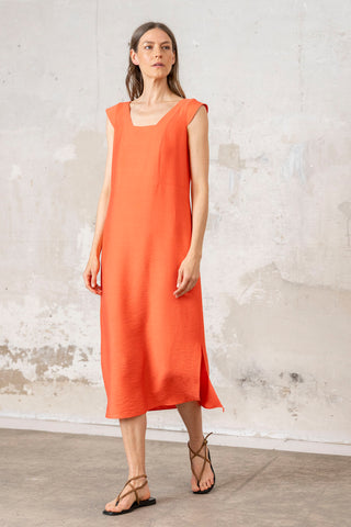 VESTIDO TRIANGULO ESPALDA CORAL