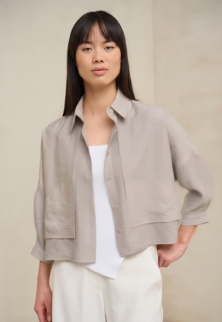 Chaqueta fina de mujer para una noche de verano