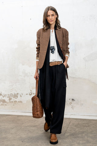 LOOK 38