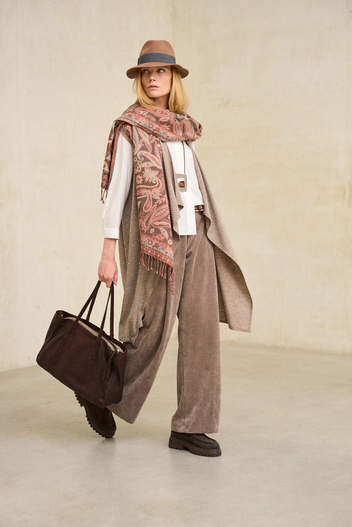 Imagen de la colección LOOK 80 - AW26 de Rivera