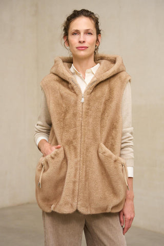 Maury beige vest