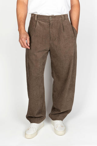 Trevalis trousers in taupe