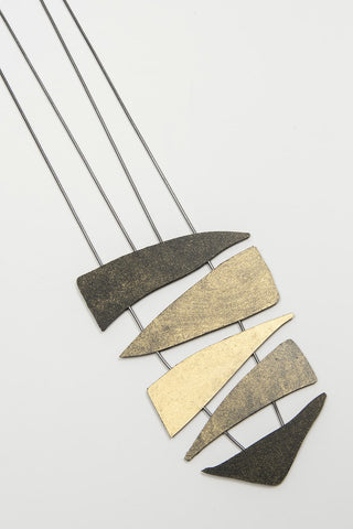 COLLAR FL PRIVATE TRIÁNGULOS TUMBADOS CORDÓN GRIS