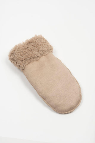Sovea beige oven mitts