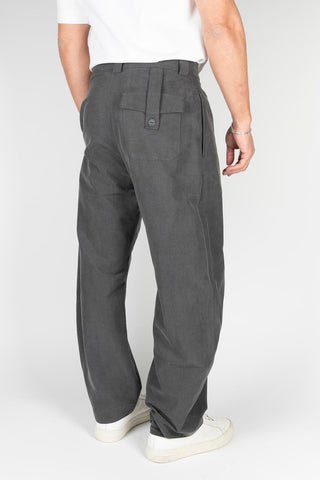 Pantalón Rivern gris oscuro