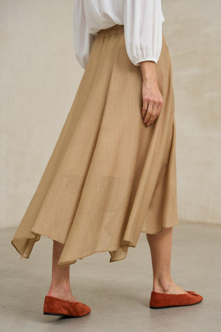 Falda Nadeya Camel