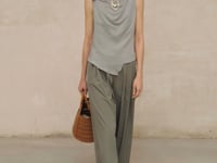 LOOK 44
